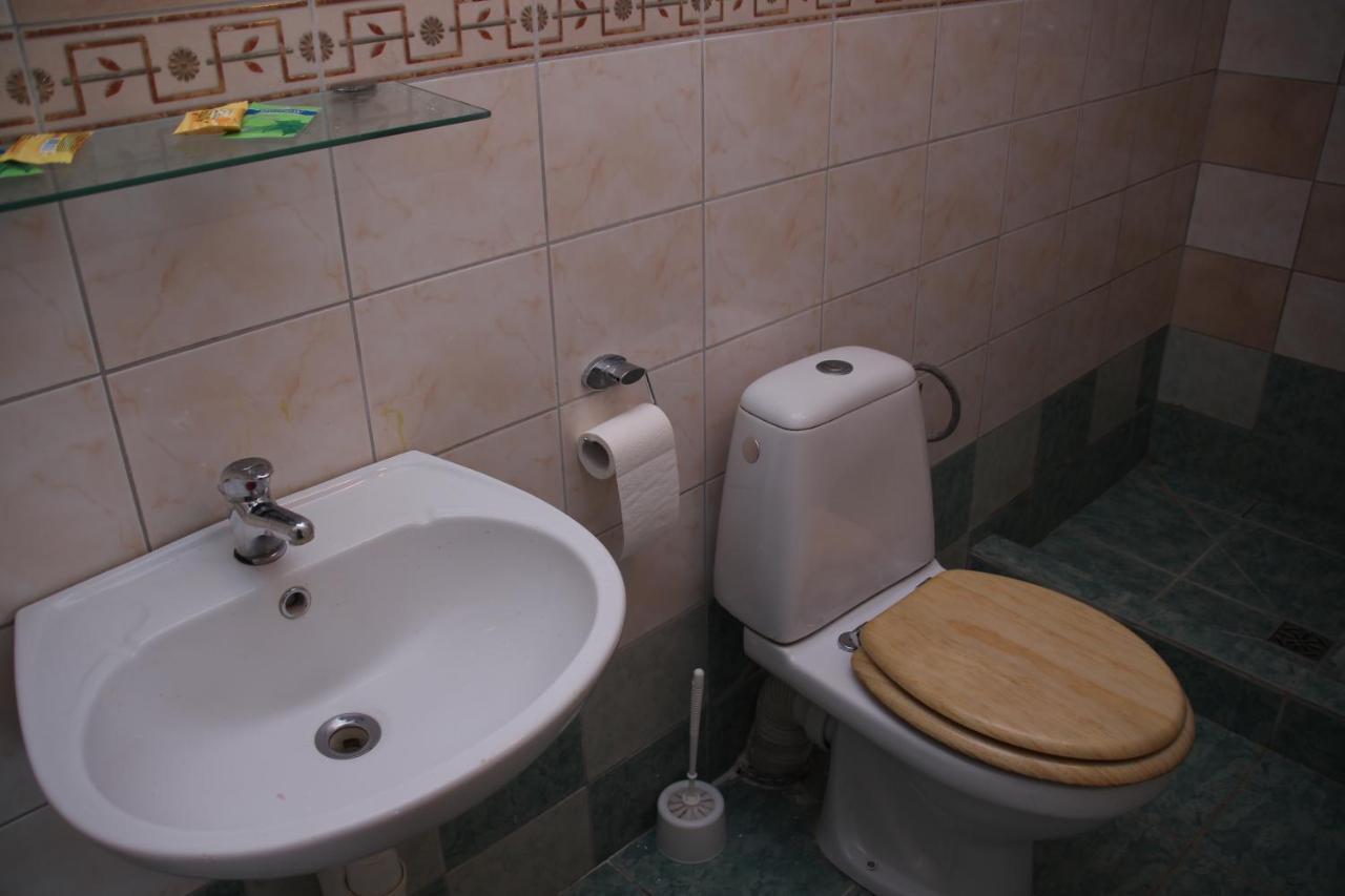 Zajazd Pod Kominkiem - Brzoza Kolo Torunia Esterno foto